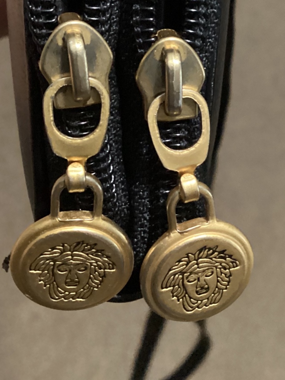 Versace - Picture 4 of 9